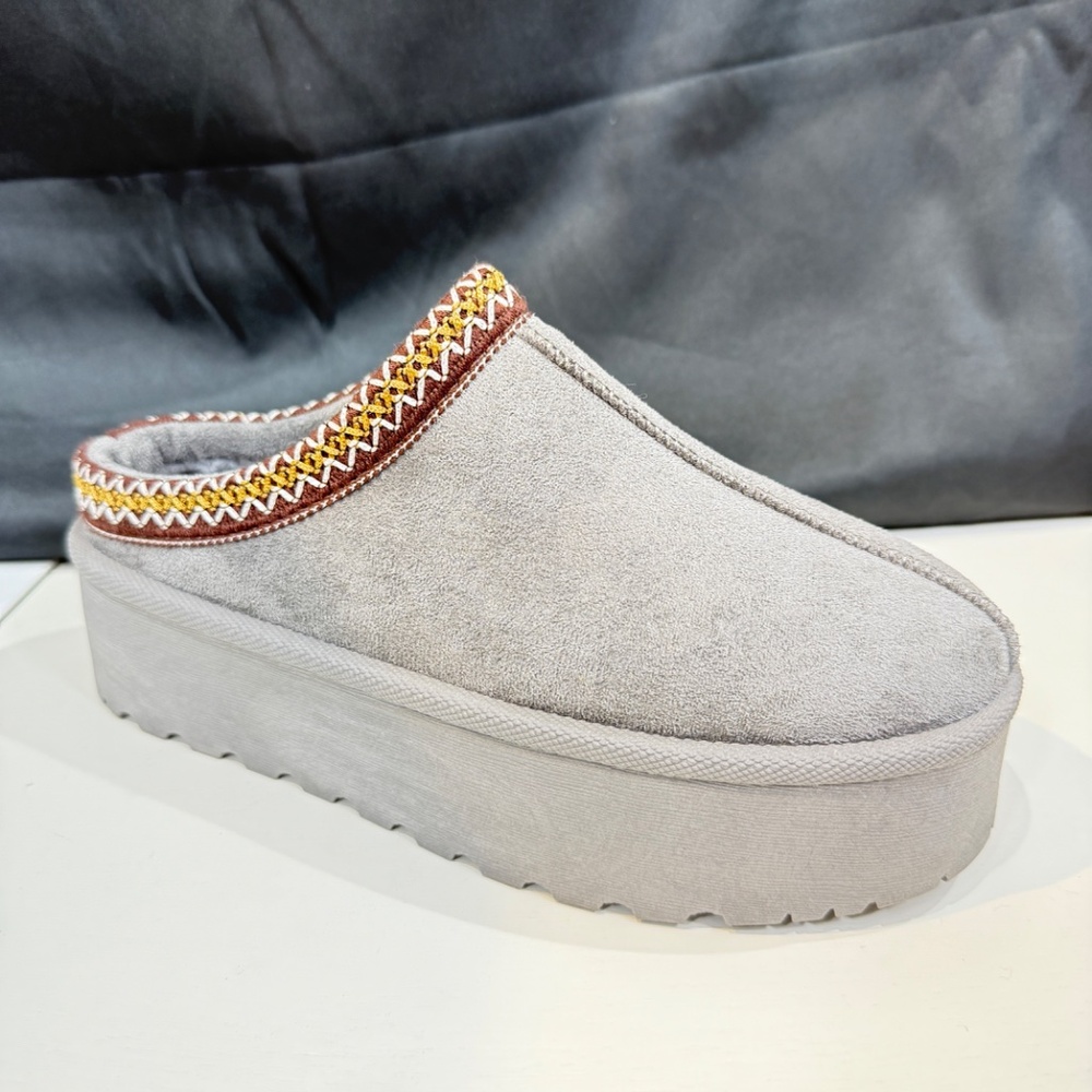 GRAY FUR PLATFORM SLIPPERS - Picture 3 of 8